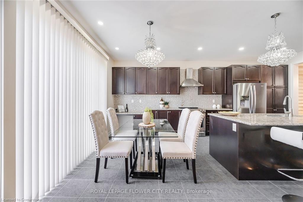 457 Dougall Avenue, Caledon, ON - Indoor