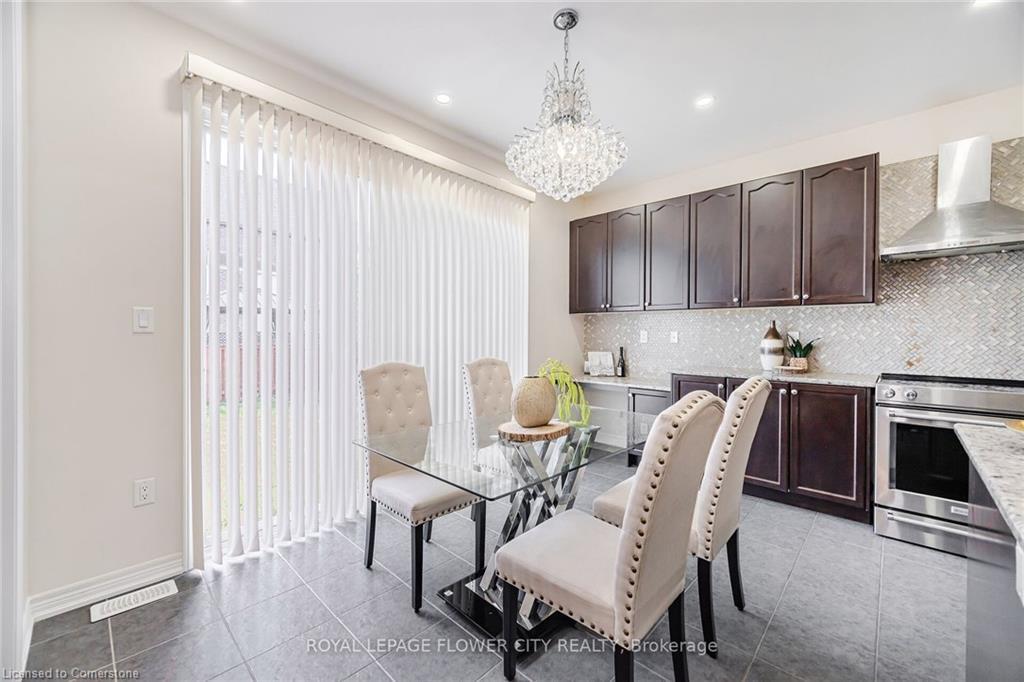 457 Dougall Avenue, Caledon, ON - Indoor