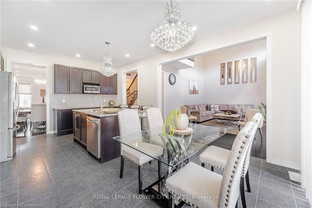 457 Dougall Avenue, Caledon, ON - Indoor