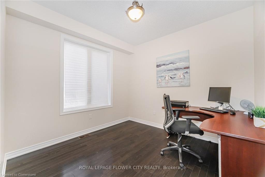 457 Dougall Avenue, Caledon, ON - Indoor Photo Showing Office