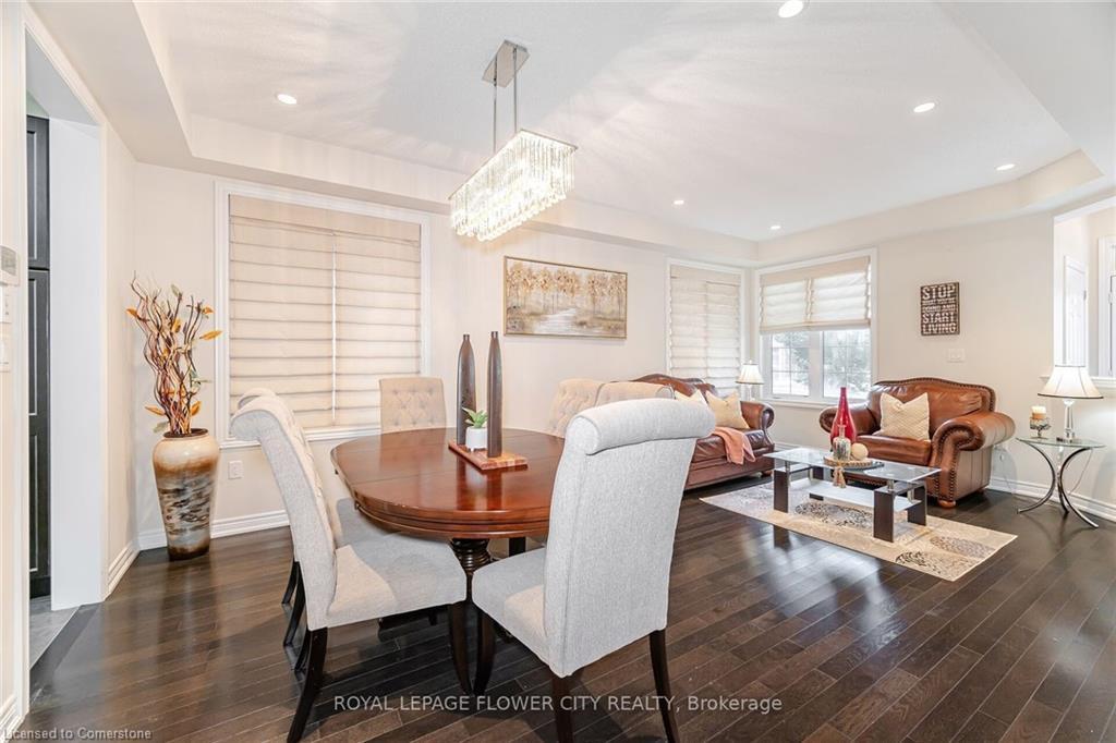 457 Dougall Avenue, Caledon, ON - Indoor Photo Showing Dining Room