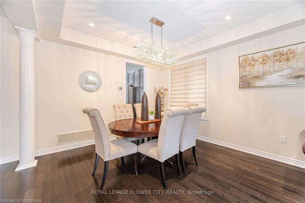 457 Dougall Avenue, Caledon, ON - Indoor Photo Showing Dining Room