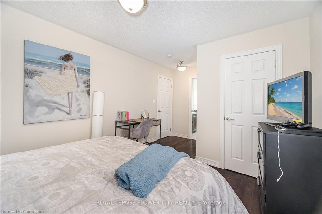457 Dougall Avenue, Caledon, ON - Indoor Photo Showing Bedroom