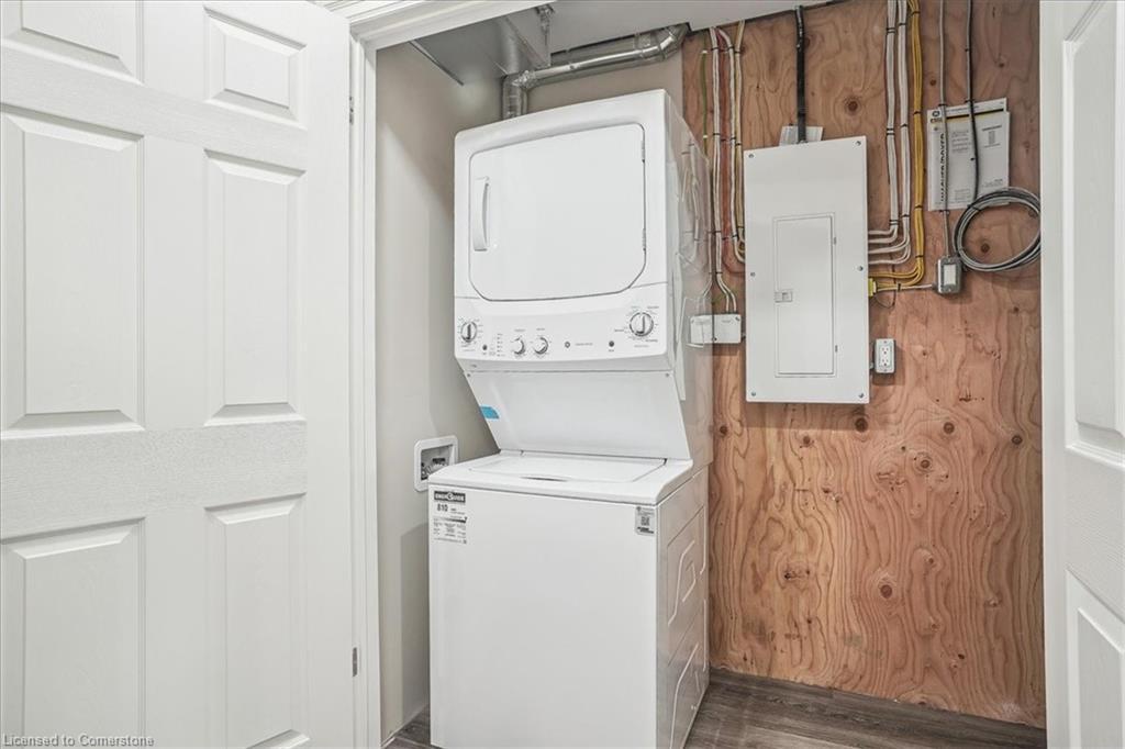 2-38 Viewpoint Avenue, Hamilton, ON - Indoor Photo Showing Laundry Room