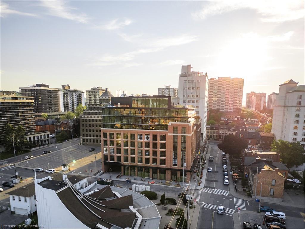 208-24 Augusta Street, Hamilton, ON - Outdoor