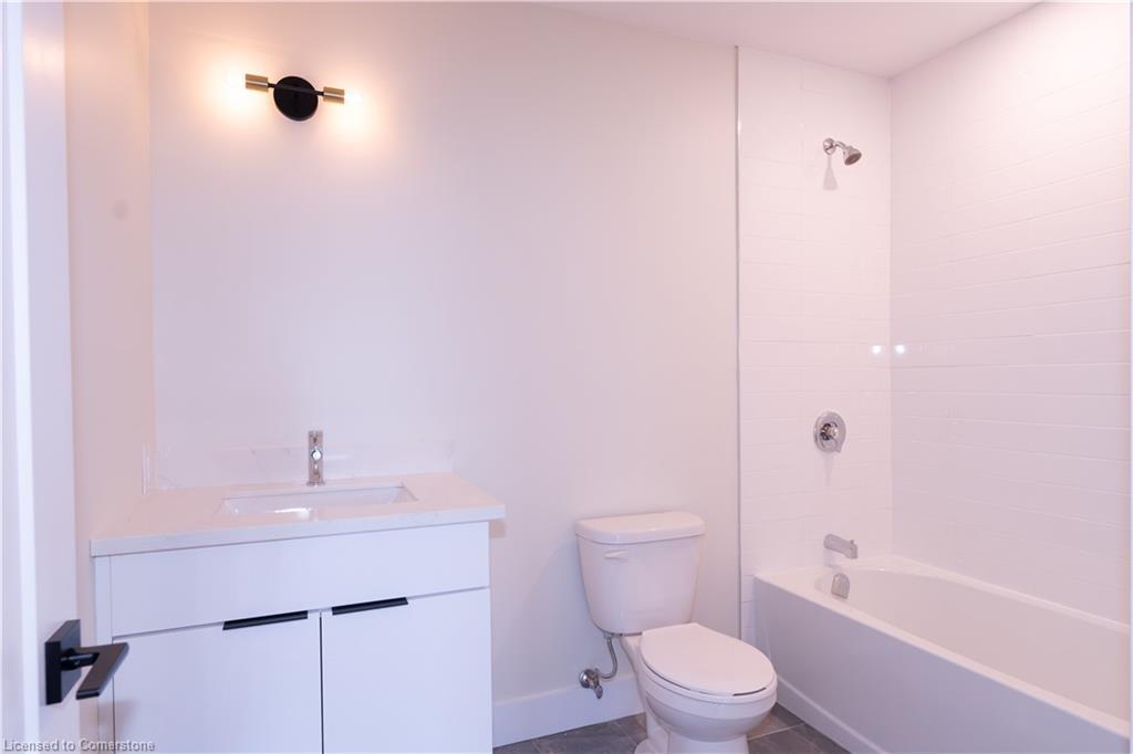 601-169 James Street S, Hamilton, ON - Indoor Photo Showing Bathroom