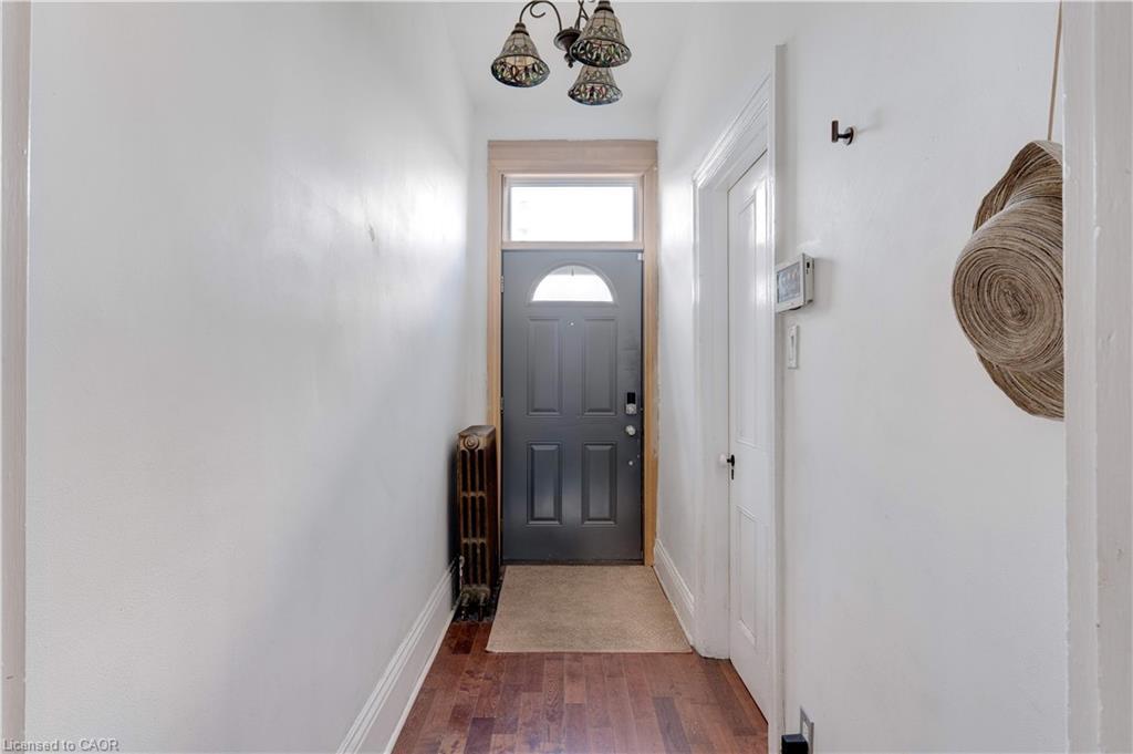 132 Ferguson Avenue N, Hamilton, ON - Indoor Photo Showing Other Room