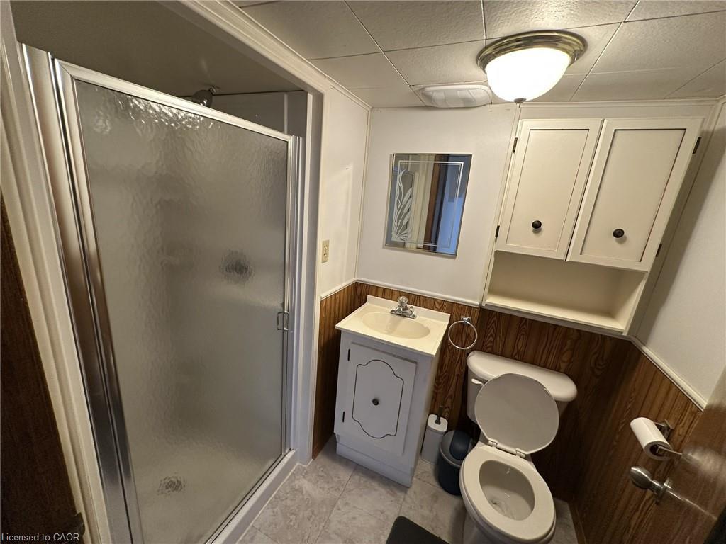 B-249 Montmorency Drive, Hamilton, ON - Indoor Photo Showing Bathroom