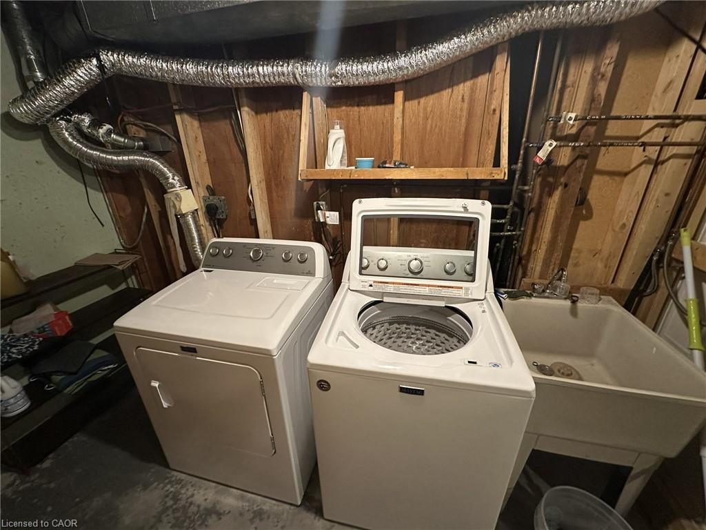 B-249 Montmorency Drive, Hamilton, ON - Indoor Photo Showing Laundry Room