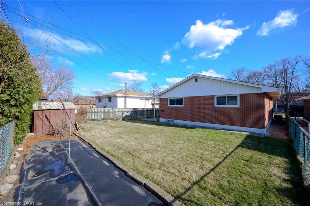 B-249 Montmorency Drive, Hamilton, ON - Outdoor