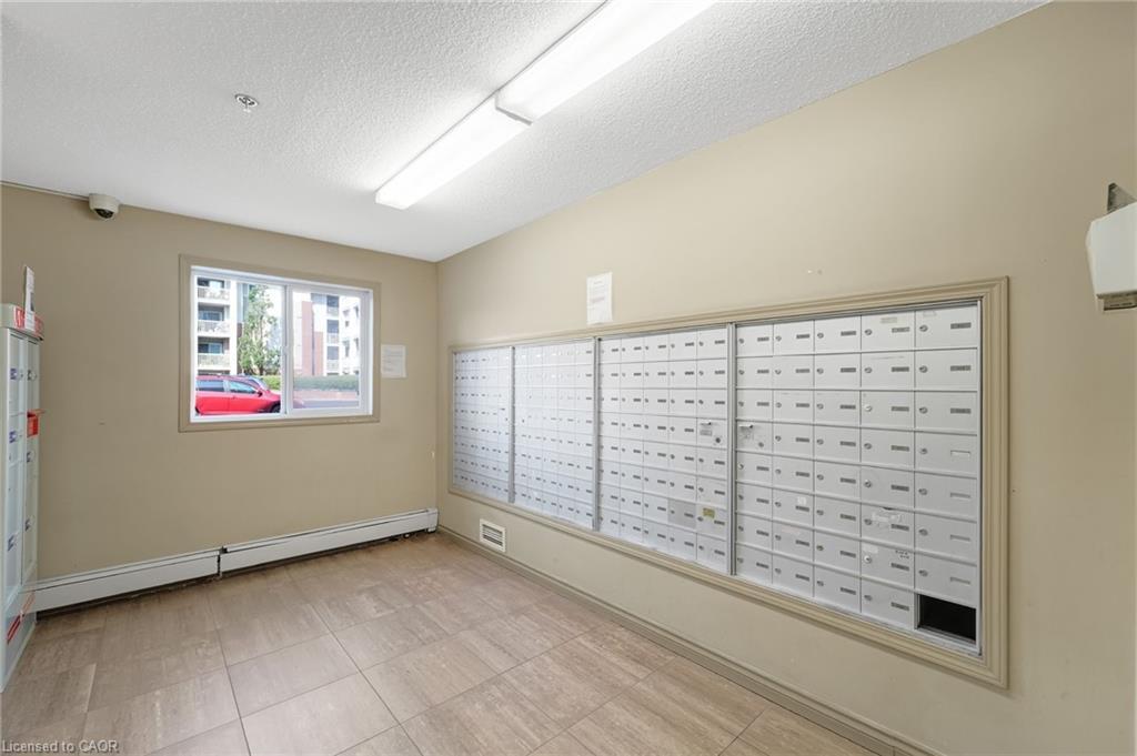 203-5225 Finch Avenue E, Toronto, ON - Indoor Photo Showing Other Room