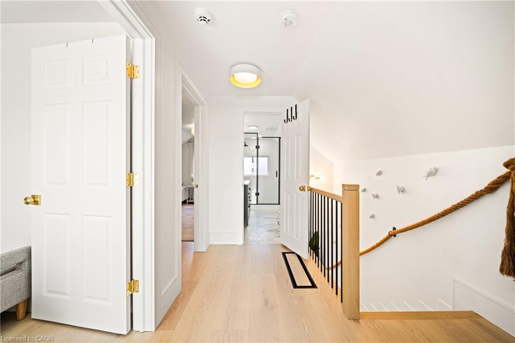 11 Fifth Street, Kawartha Lakes, ON - Indoor Photo Showing Other Room