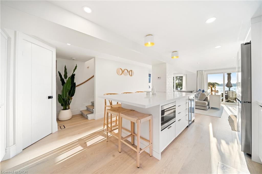 11 Fifth Street, Kawartha Lakes, ON - Indoor Photo Showing Kitchen