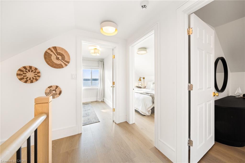 11 Fifth Street, Kawartha Lakes, ON - Indoor Photo Showing Other Room