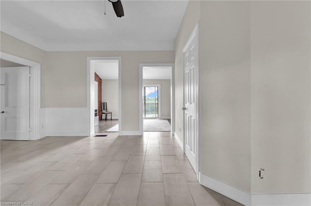 783 Highway 6 N, Hamilton, ON - Indoor Photo Showing Other Room
