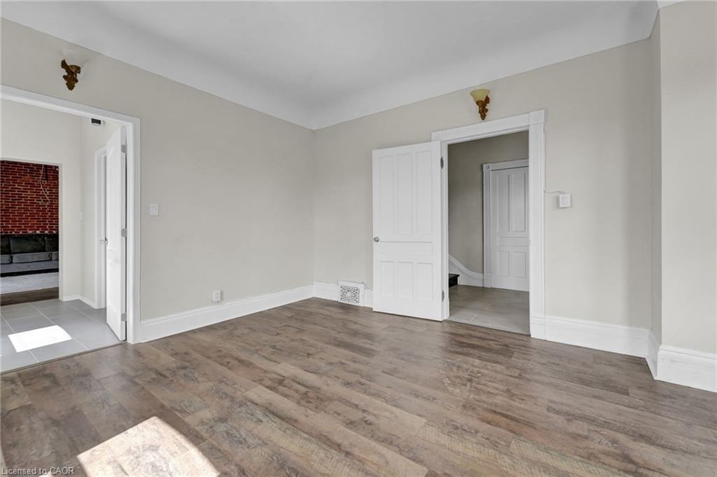 783 Highway 6 N, Hamilton, ON - Indoor Photo Showing Other Room