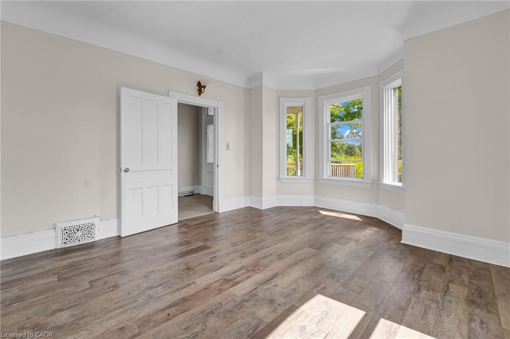 783 Highway 6 N, Hamilton, ON - Indoor Photo Showing Other Room