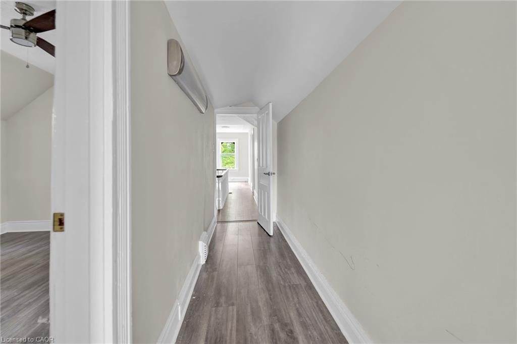 783 Highway 6 N, Hamilton, ON - Indoor Photo Showing Other Room