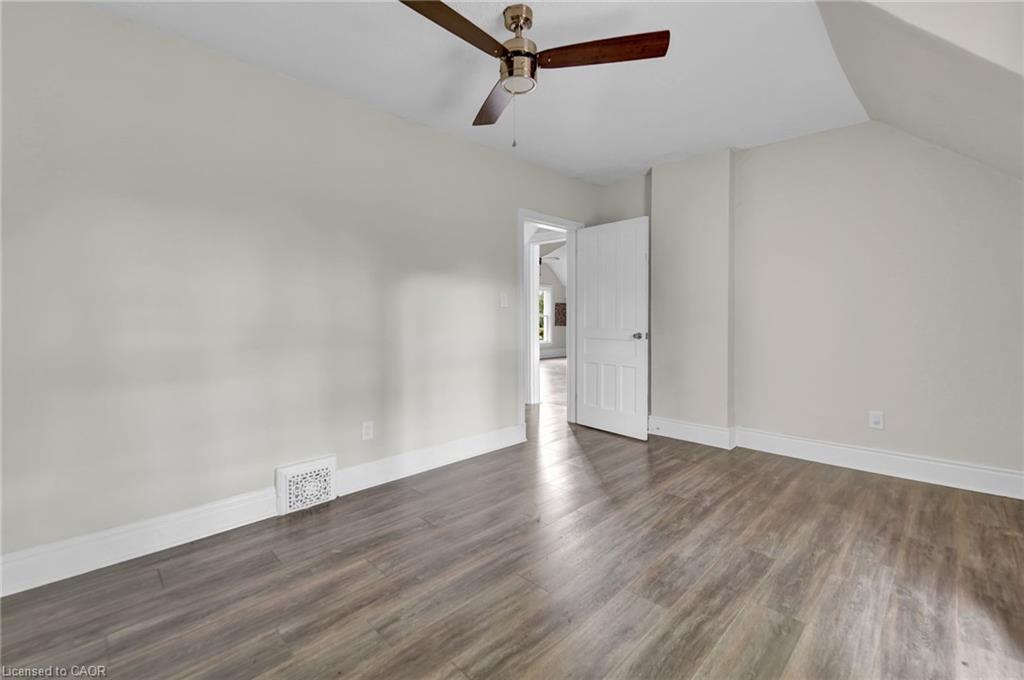 783 Highway 6 N, Hamilton, ON - Indoor Photo Showing Other Room