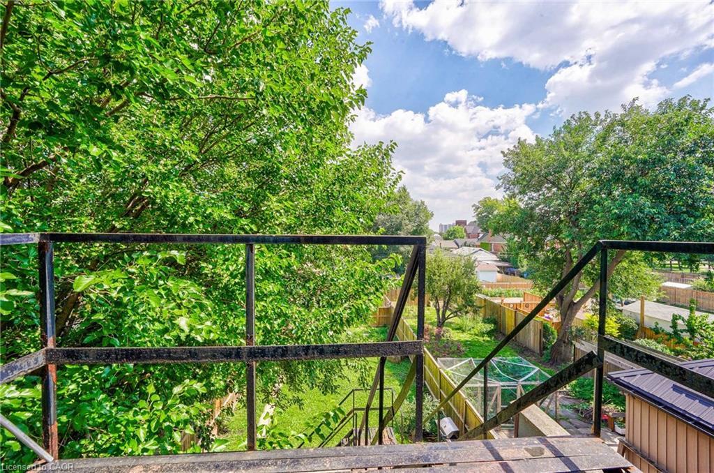 108 Victoria Avenue N, Hamilton, ON - Outdoor