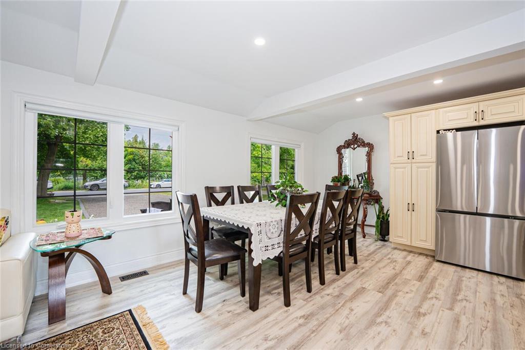 1127 Shore Acres Drive, Innisfil, ON - Indoor Photo Showing Dining Room