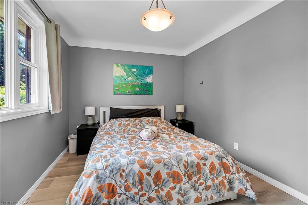 304 Glenholme Avenue, Hamilton, ON - Indoor Photo Showing Bedroom