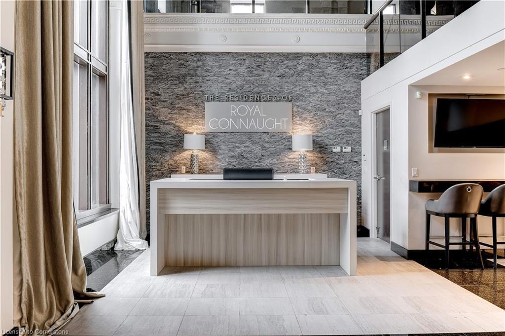 307-118 King Street E, Hamilton, ON - Indoor Photo Showing Other Room