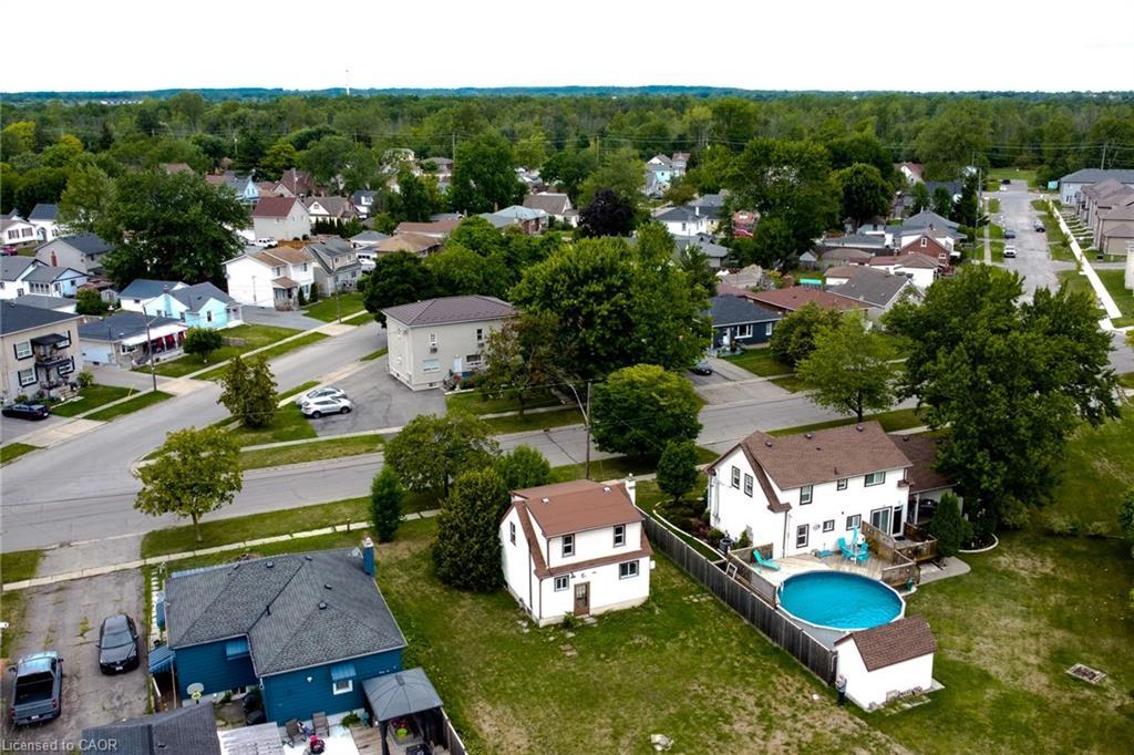 107 Saint George Street, Welland, ON - Outdoor With Above Ground Pool With View