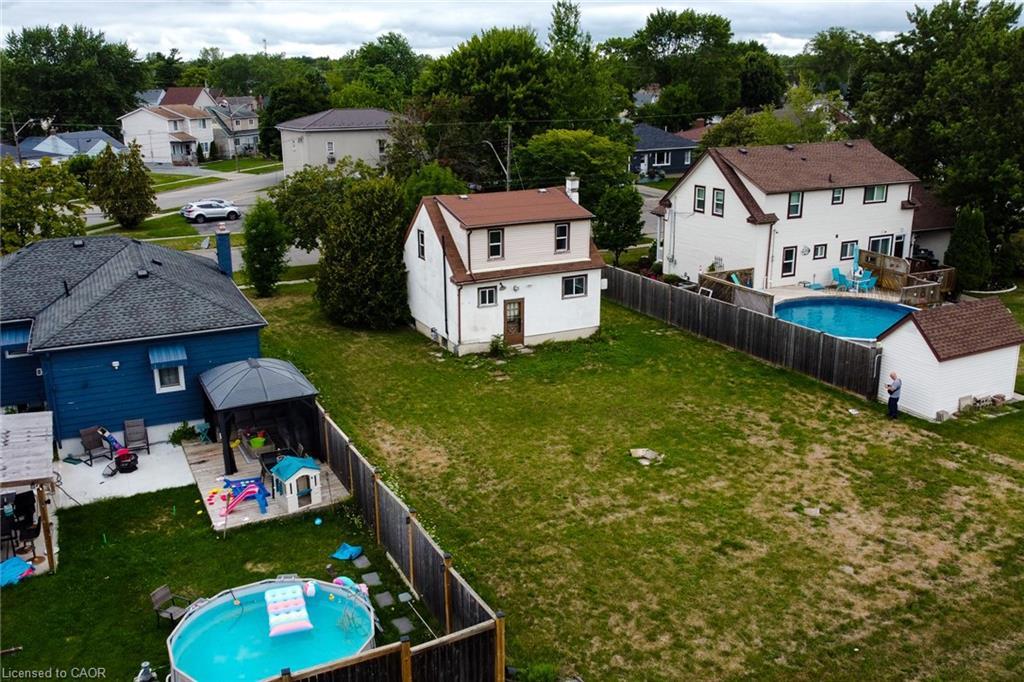 107 Saint George Street, Welland, ON - Outdoor With Above Ground Pool With Backyard