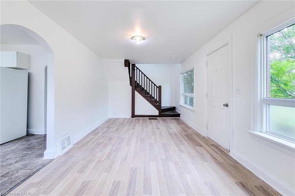 107 Saint George Street, Welland, ON - Indoor Photo Showing Other Room