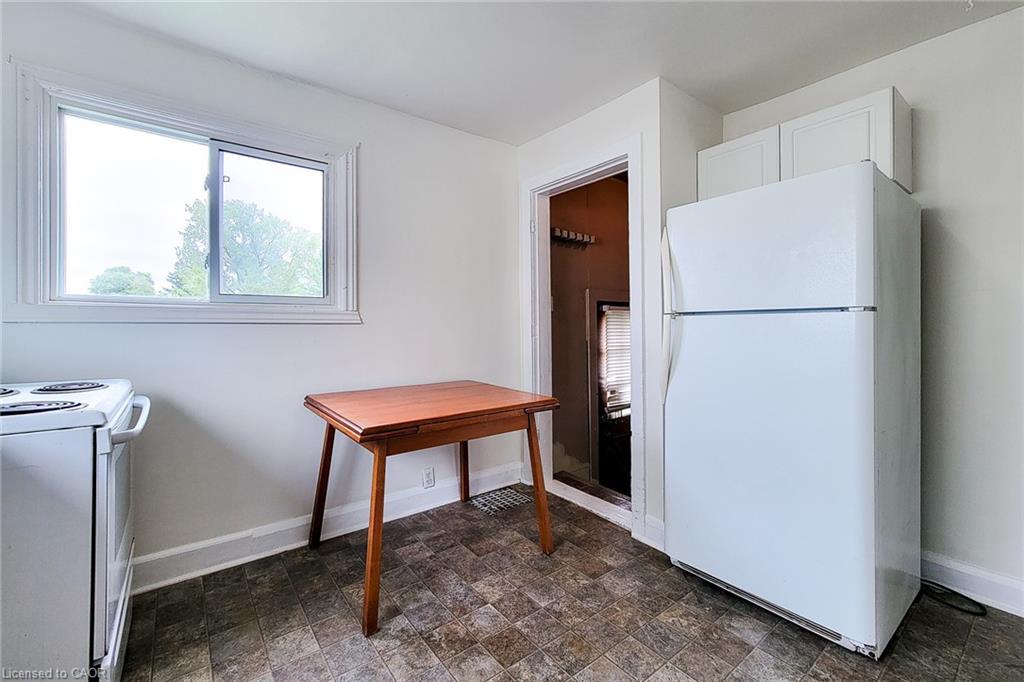 107 Saint George Street, Welland, ON - Indoor Photo Showing Laundry Room