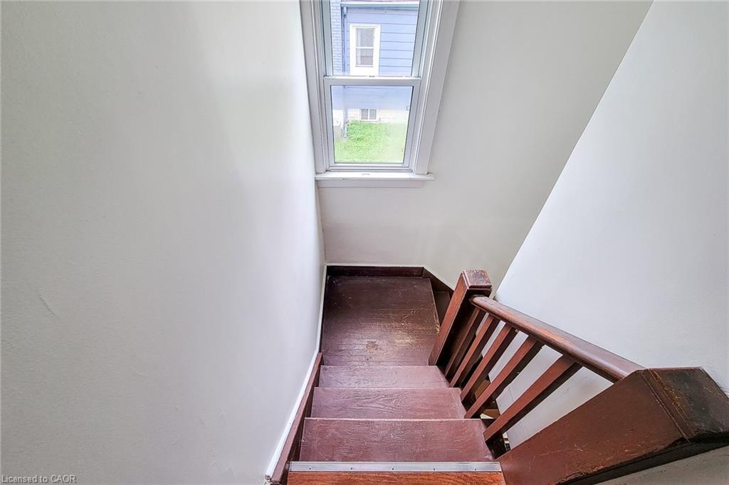 107 Saint George Street, Welland, ON - Indoor Photo Showing Other Room