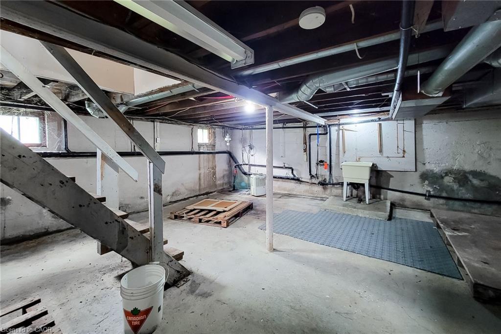 107 Saint George Street, Welland, ON - Indoor Photo Showing Basement