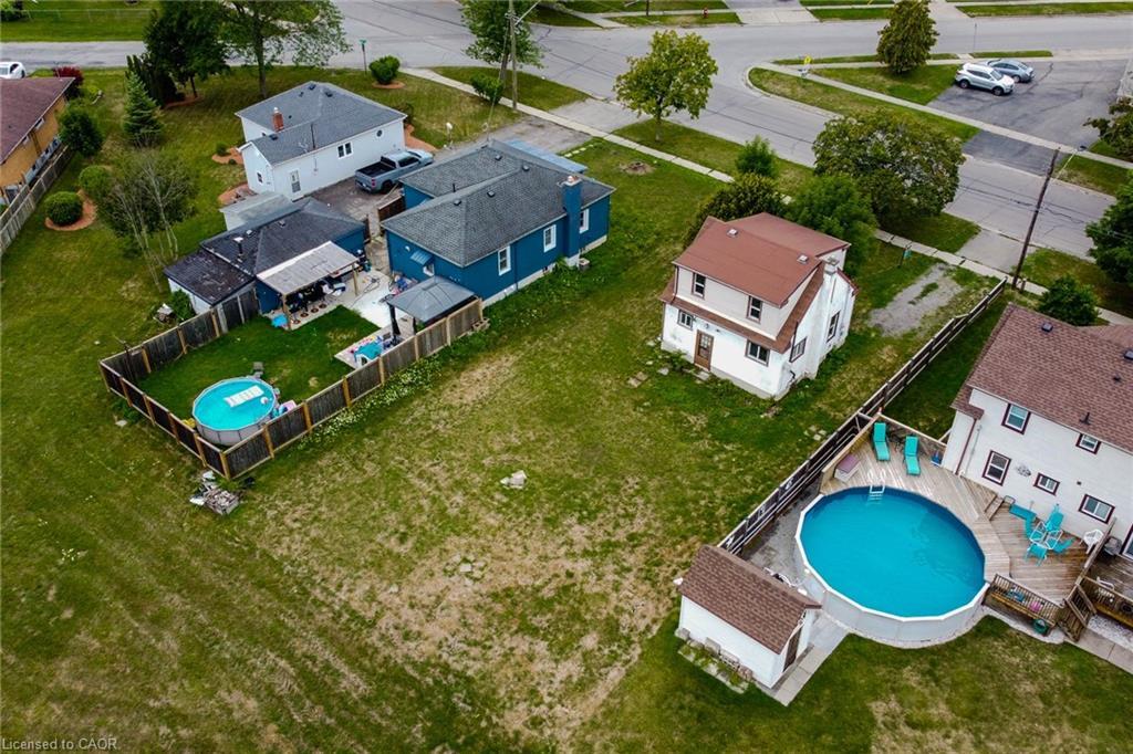 107 Saint George Street, Welland, ON - Outdoor With Above Ground Pool With View
