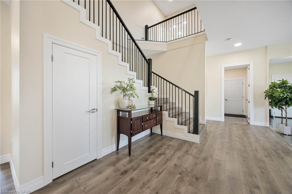 6 Dorothys Drive, Oro-Medonte, ON - Indoor Photo Showing Other Room