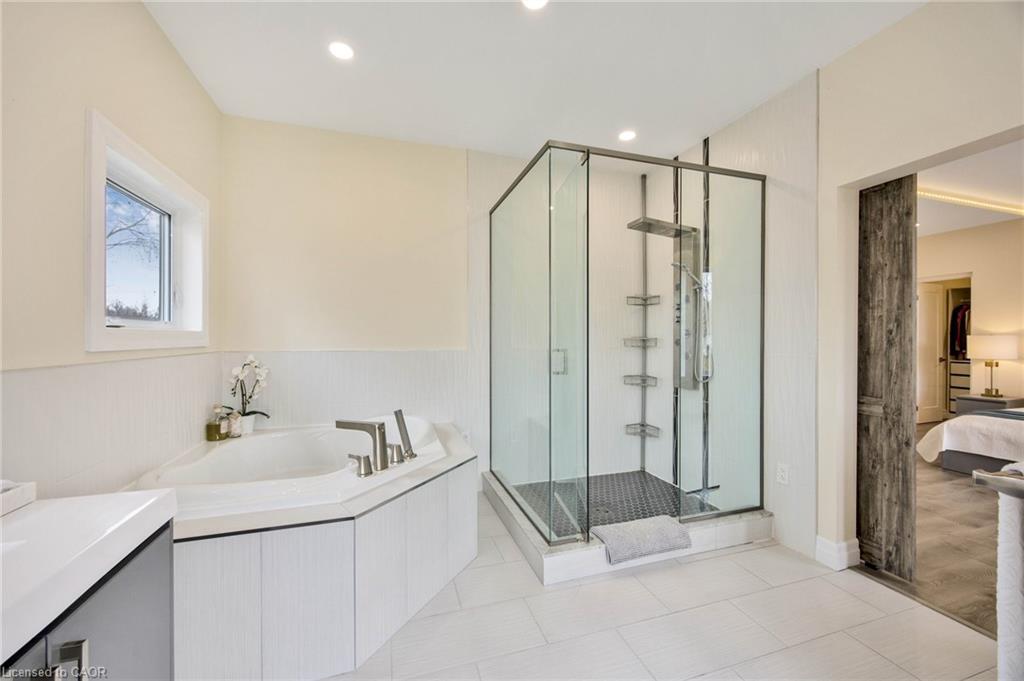 6 Dorothys Drive, Oro-Medonte, ON - Indoor Photo Showing Bathroom