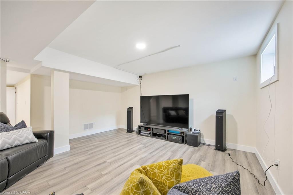 6 Dorothys Drive, Oro-Medonte, ON - Indoor