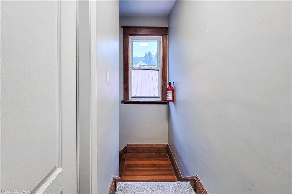 246 Bowman Street, Hamilton, ON - Indoor Photo Showing Other Room