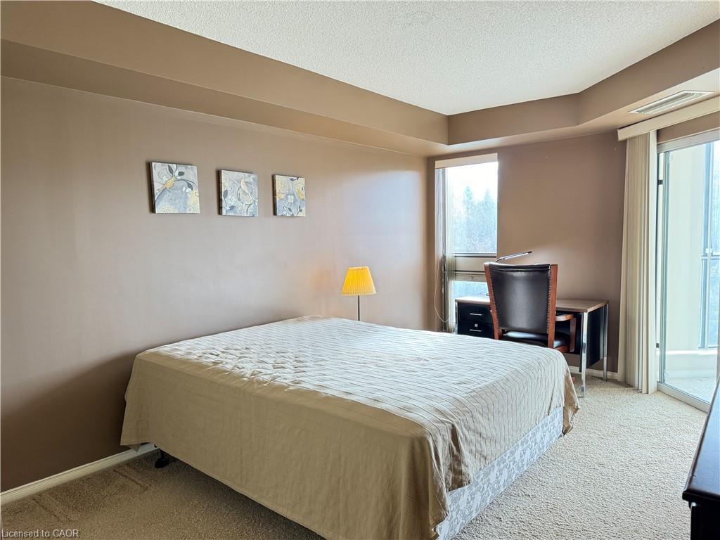 608-265 Westcourt Place, Waterloo, ON - Indoor Photo Showing Bedroom