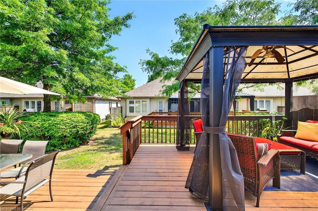 33-605 Welland Avenue, St. Catharines, ON - Outdoor With Deck Patio Veranda With Exterior