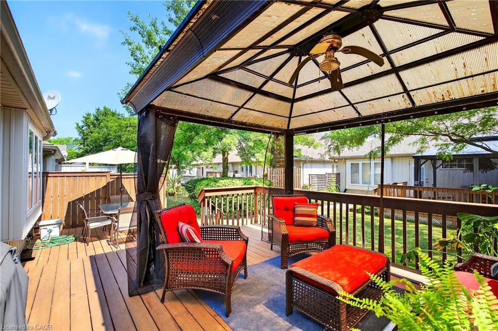 33-605 Welland Avenue, St. Catharines, ON - Outdoor With Deck Patio Veranda With Exterior