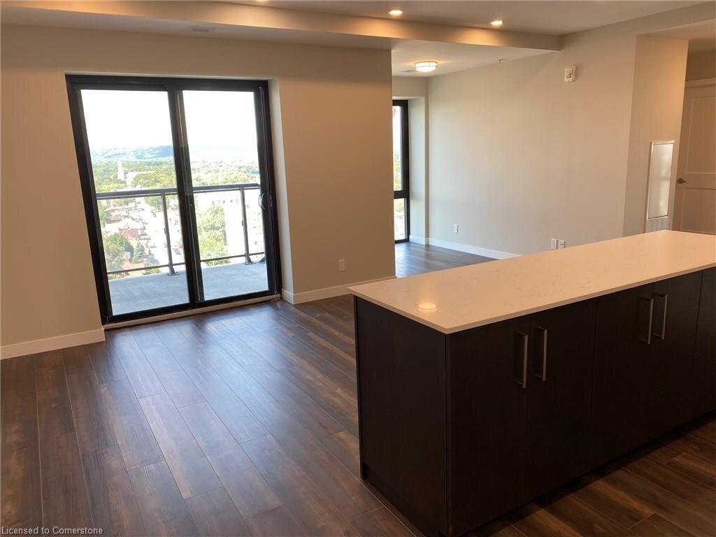 2207-15 Queen Street S, Hamilton, ON - Indoor Photo Showing Other Room