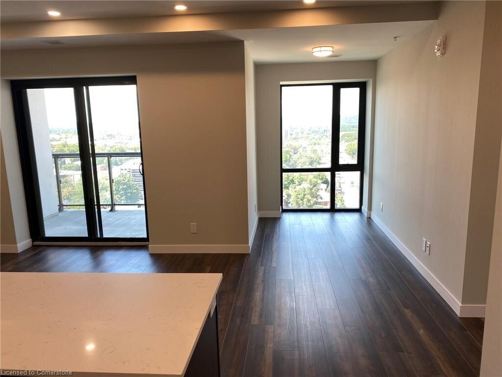 2207-15 Queen Street S, Hamilton, ON - Indoor Photo Showing Other Room