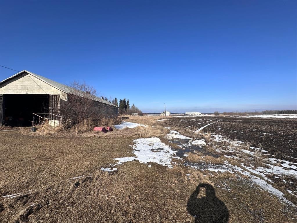 4902 50 Ave, Grassland, AB