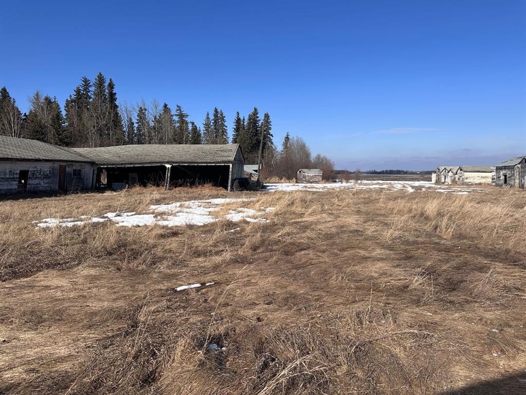 4902 50 Ave, Grassland, AB