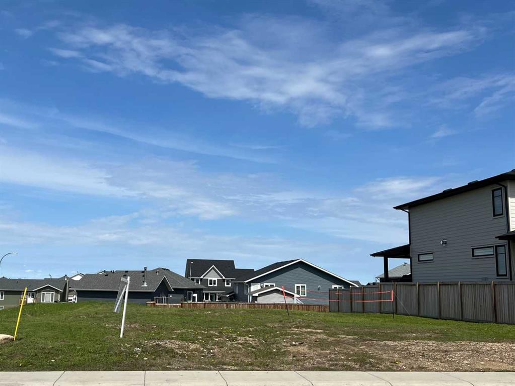 105 Beaverglen Close, Fort Mcmurray, AB