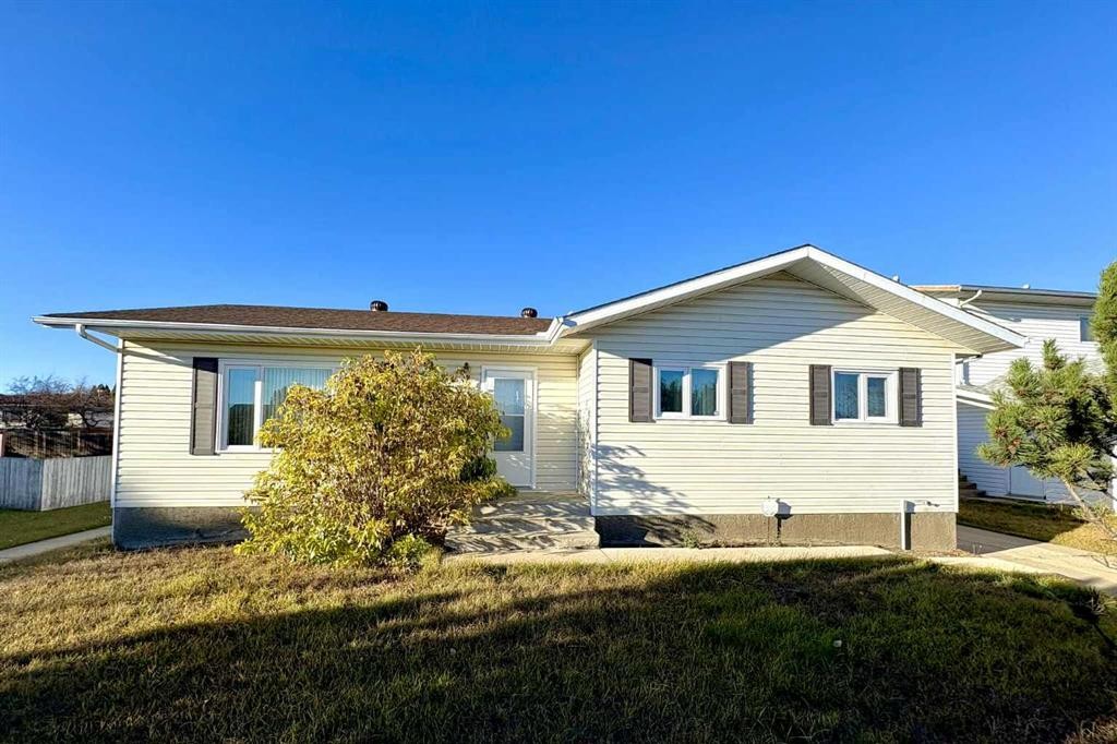9106 94 Avenue, Lac La Biche, AB - Outdoor
