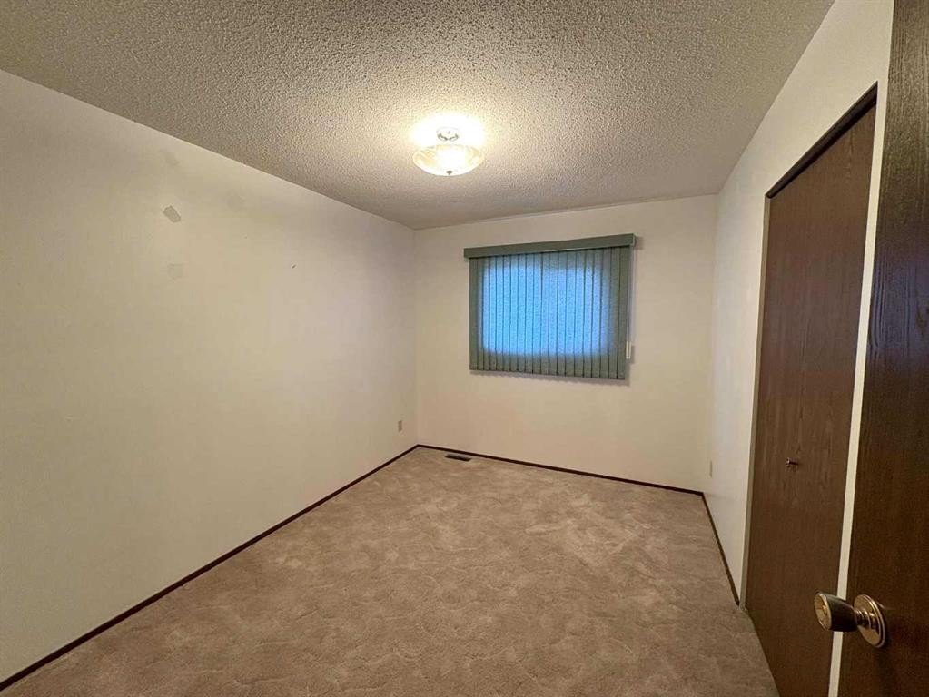 9106 94 Avenue, Lac La Biche, AB - Indoor Photo Showing Other Room