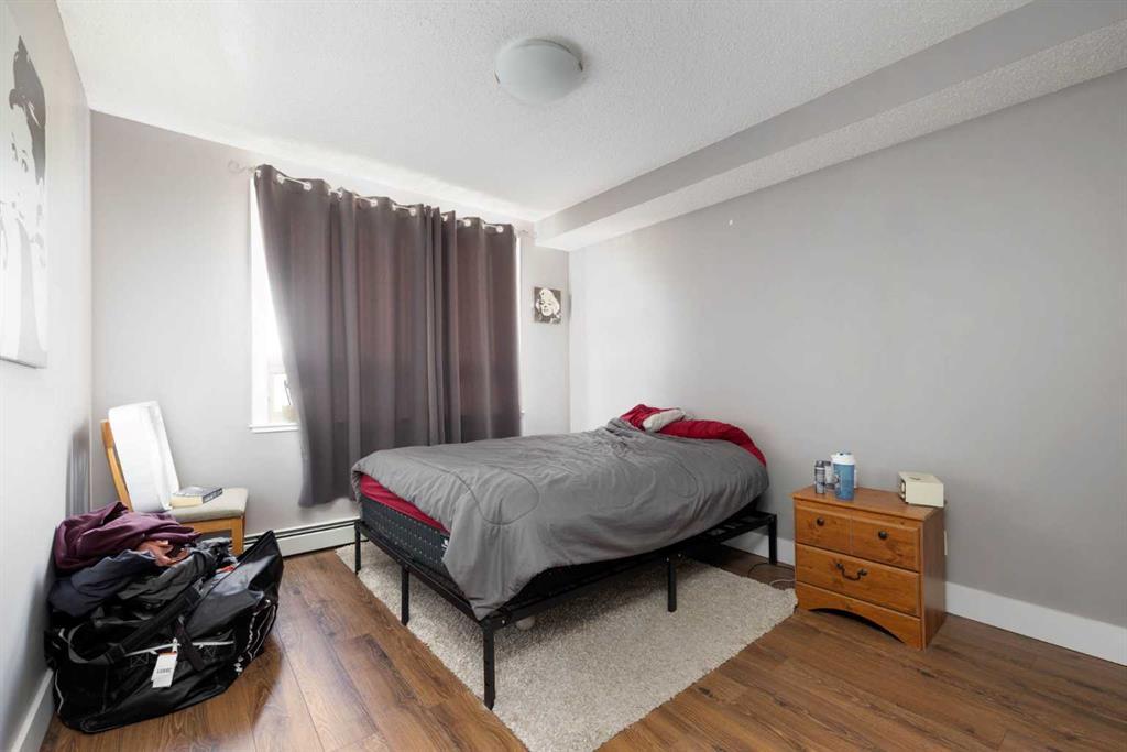 3607-135C Sandpiper Road, Fort Mcmurray, AB - Indoor Photo Showing Bedroom