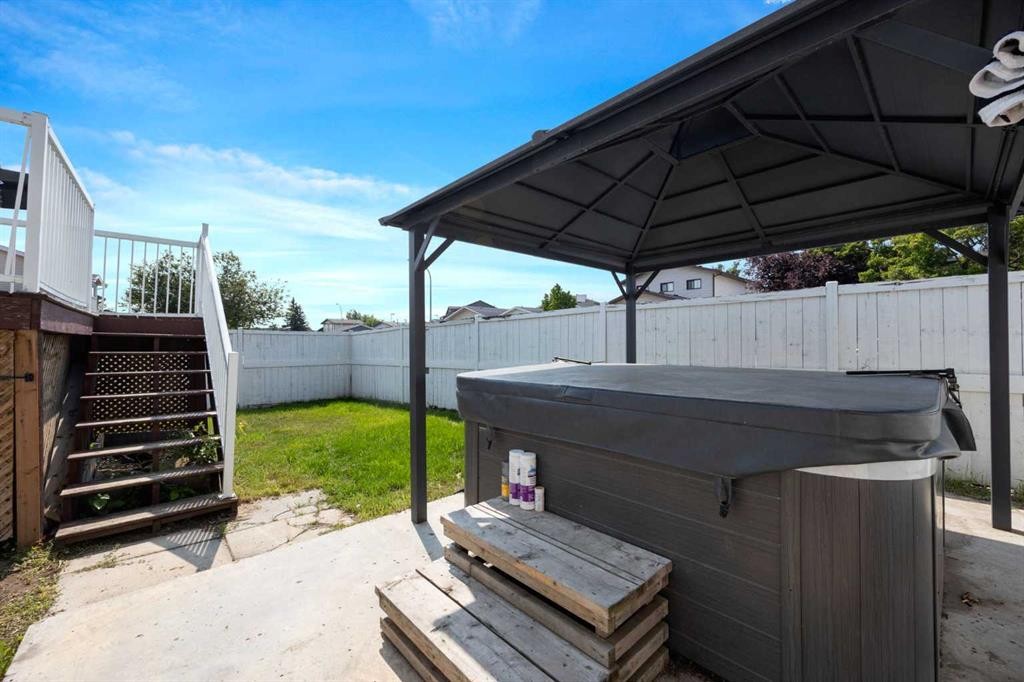 1053 Timberline Drive, Fort Mcmurray, AB - Outdoor